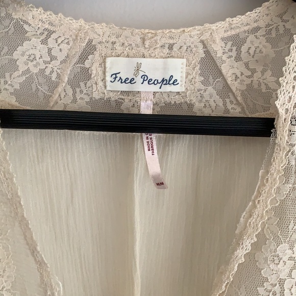 💛 Free People Medium See-Through Yellow/Gold/Cream Lace Top with Ribbon Tie 💛 - Picture 2 of 4